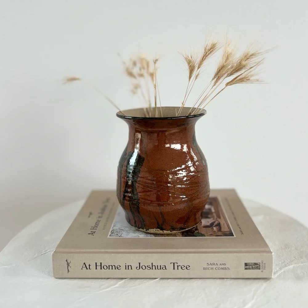 HAND-MADE SIGNED STUDIO POTTERY MID-CENTURY VASE - JAPANDI BOHO MCM‎ STYLE